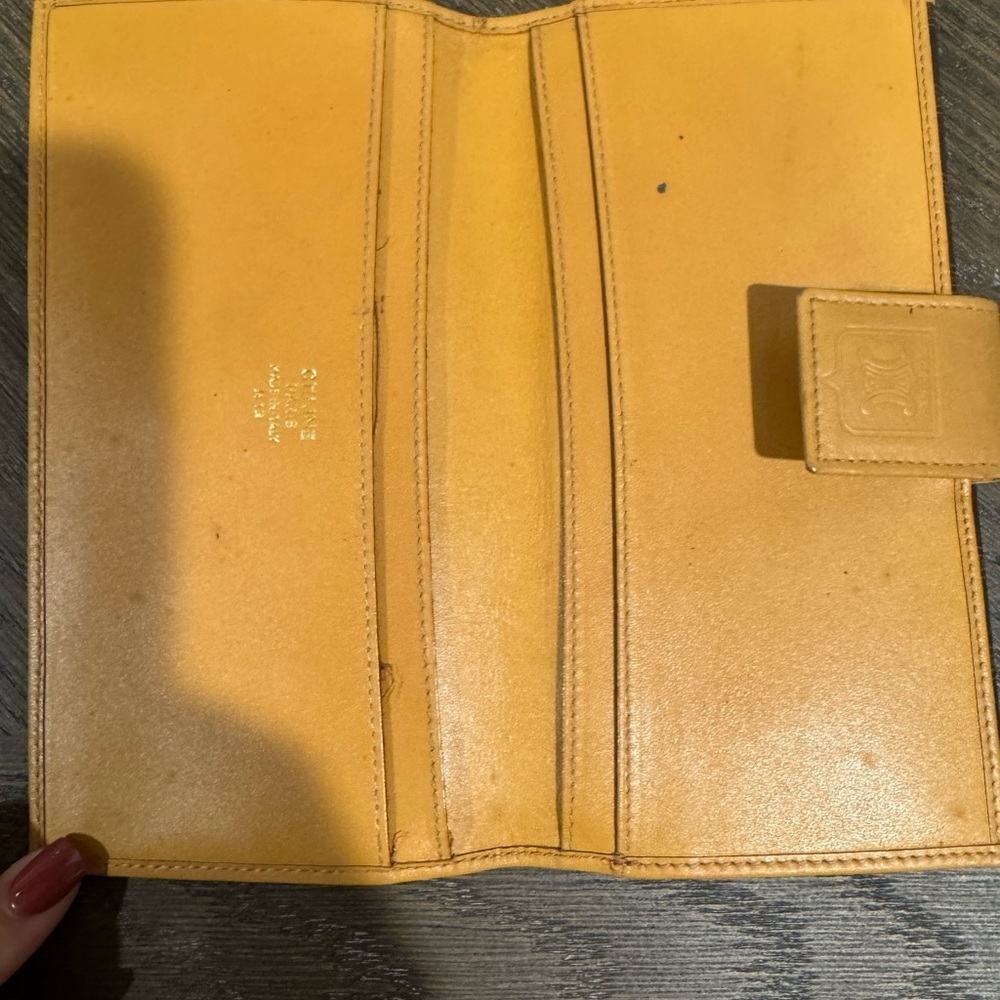 Authentic Celine Vintage Long Wallet. Great Condition - Picture 5 of 14